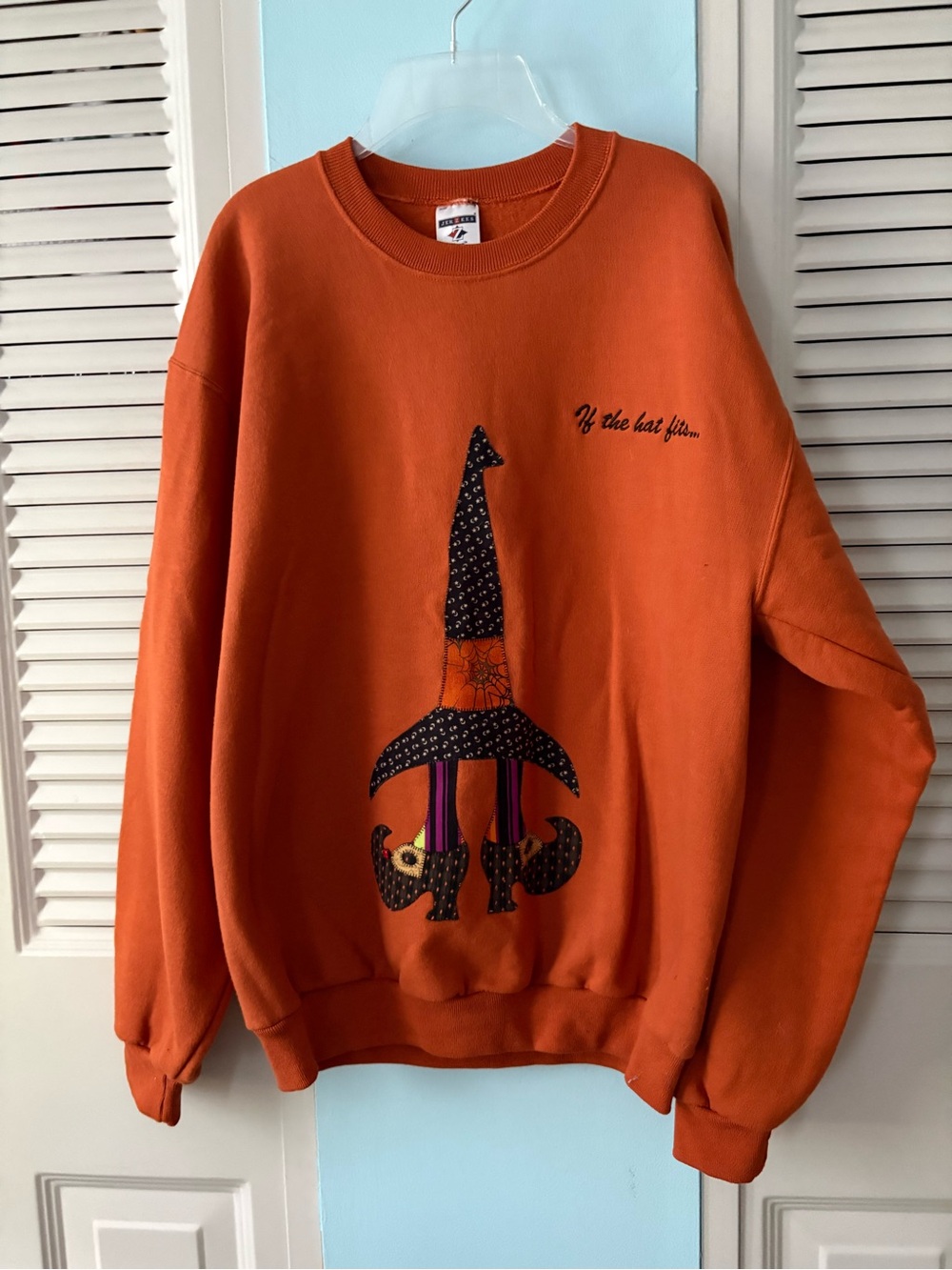 Very cute fleece lined Halloween sweatshirt.